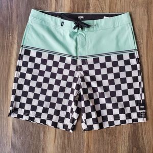NWOT! Vans Men's Mint Newland 18" Boardshorts